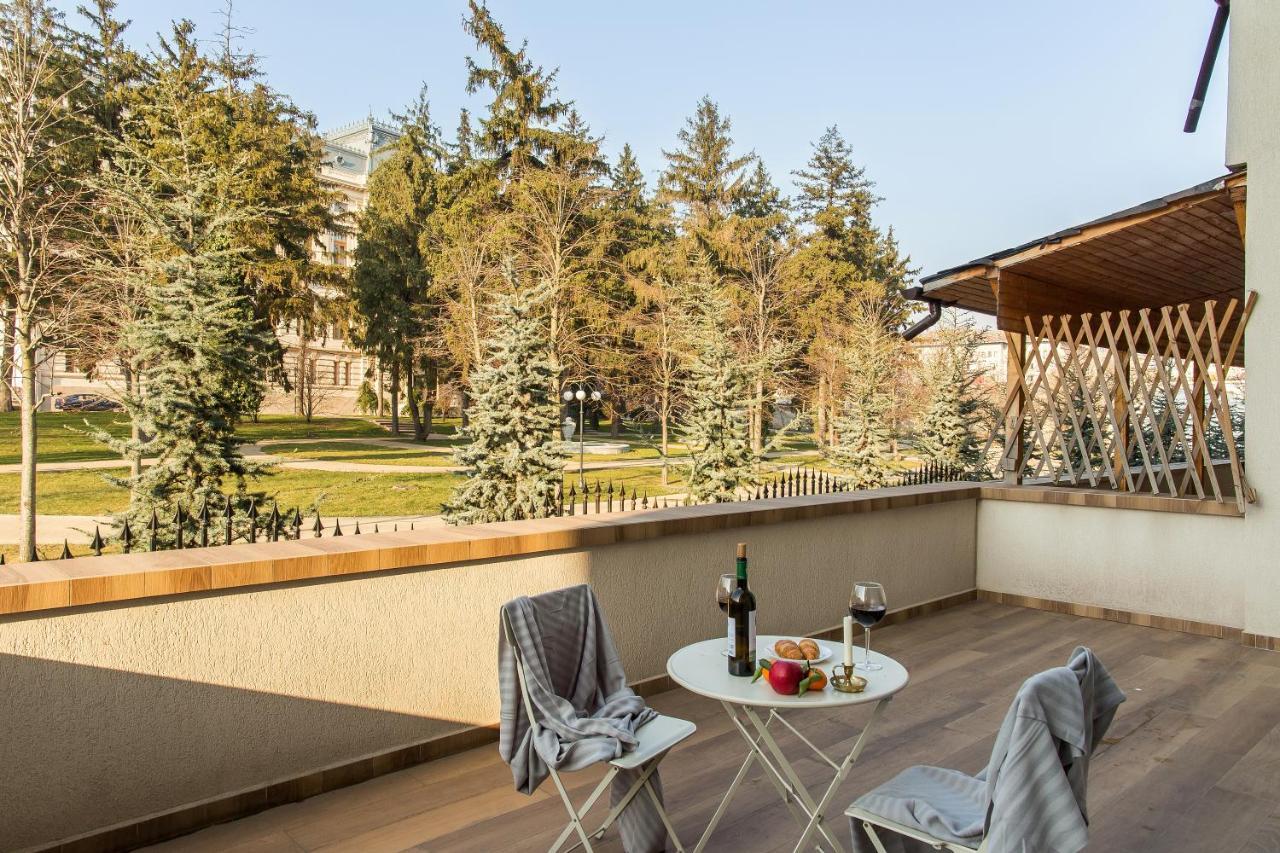 One Love Metropolitan Gardens Studio II Apartment Bucharest Exterior photo