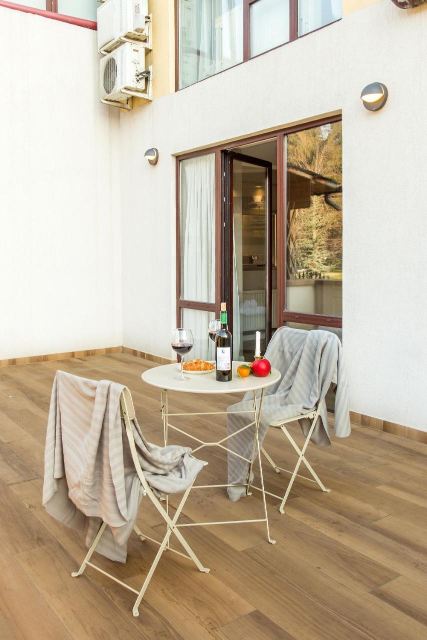One Love Metropolitan Gardens Studio II Apartment Bucharest Exterior photo